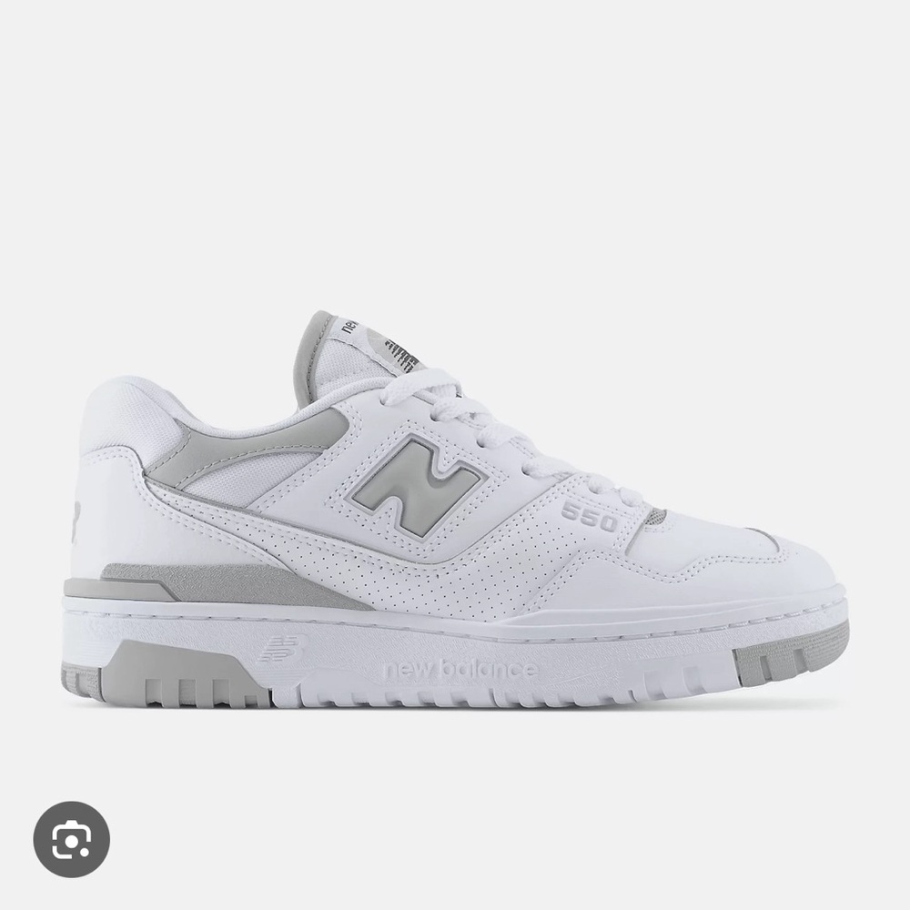 New Balance Men's 550 White and Grey Sneakers